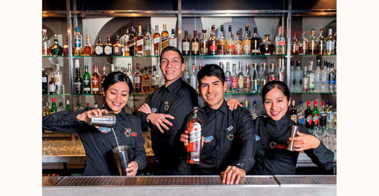 200 becas educativas para estudiar telemarketing, bartenders, y peluquería