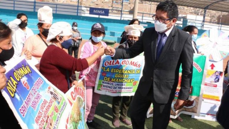 Minsa brinda servicios de salud a familias beneficiadas de ollas comunes en Manchay