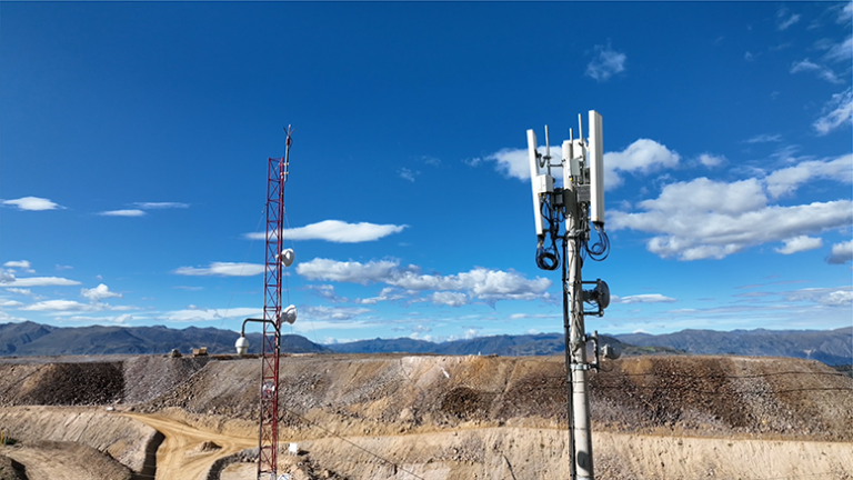 Pobladores de Huamachuco cuentan con mejor cobertura móvil y de internet gracias a antenas instaladas por summa gold