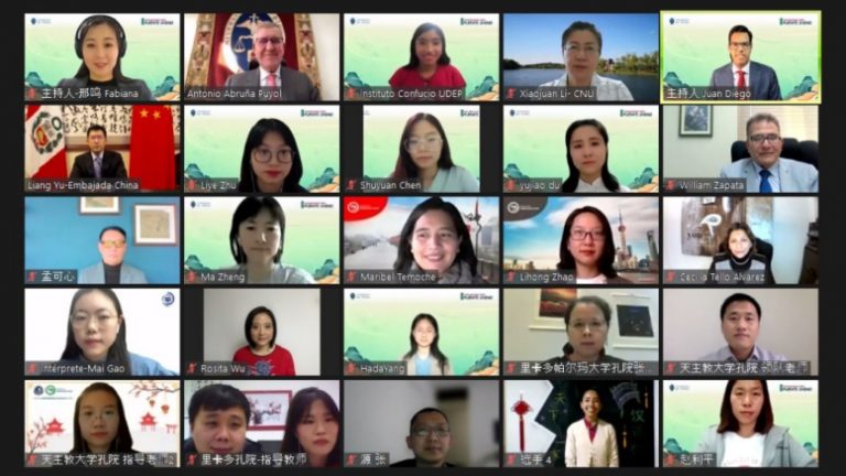 El Concurso Internacional Puente Chino premió a siete universitarios