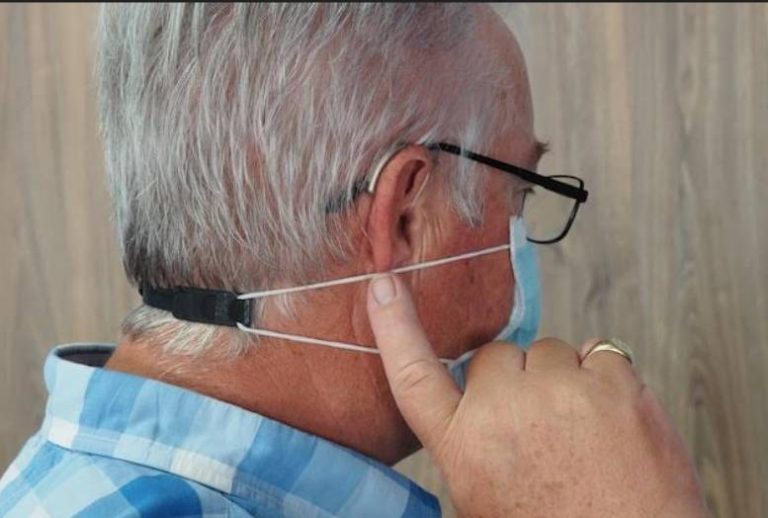 Implante coclear: Permite aliviar pérdida auditiva