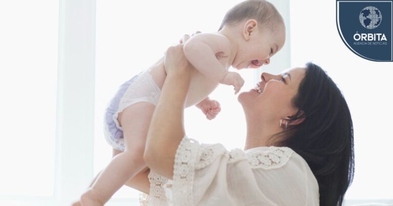 Huggies lanza pañales a base de plantas que cuidan el bienestar del bebé