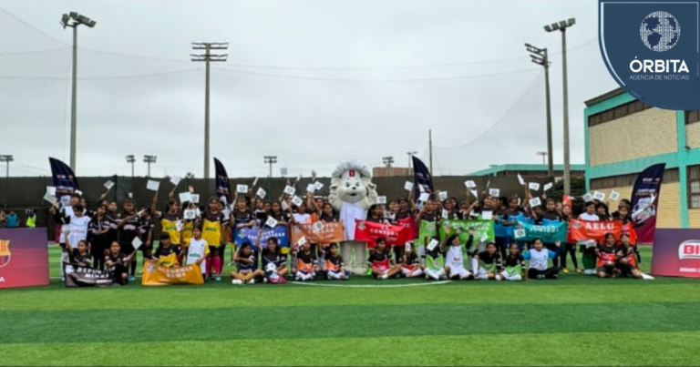 Ocho equipos de niñas compiten por la copa del futbolito BIMBO 2024