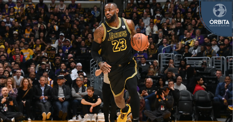 Lebron James rompe récord histórico de minutos jugados en la NBA
