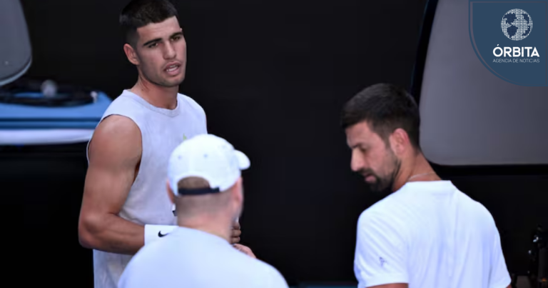 Djokovic y Alcaraz se preparan para el Open de Australia tras un partidillo intenso