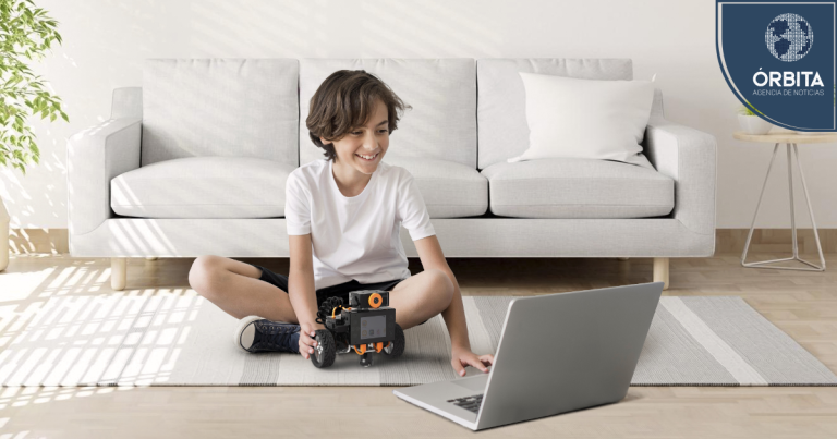 Niños que programan el futuro: cómo la inteligencia artificial y STEAM transforman la educación