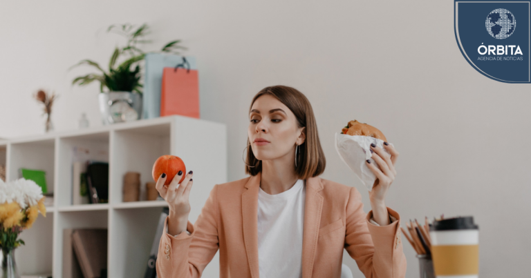Cuando la ansiedad se sienta a la mesa: claves para frenar el hambre emocional