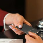 Kaspersky alerta a viajeros: ataques con IA dirigidos a huéspedes de hoteles en Latinoamérica y España