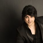 Oscar Gayoso regresa a los escenarios con un show renovado y lleno de humor