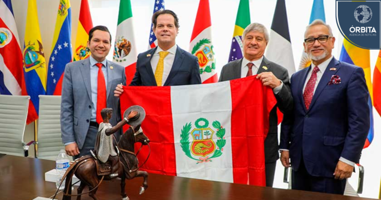Embajador de Estados Unidos Bernie Navarro llega al Perú para impulsar relaciones bilaterales