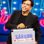 Ernesto Pimentel vuelve a la conducción con ‘Sábado Súper Star’