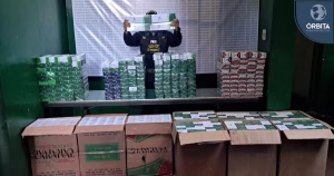 Contrabandistas abandonan más de 300 000 cigarrillos ilegales en cochera de Lurín